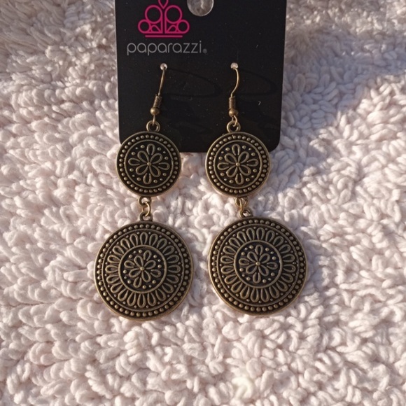 Road Trip Paradise Earrings NWT - Picture 1 of 2